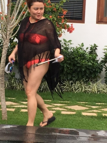 Toni swim suit2